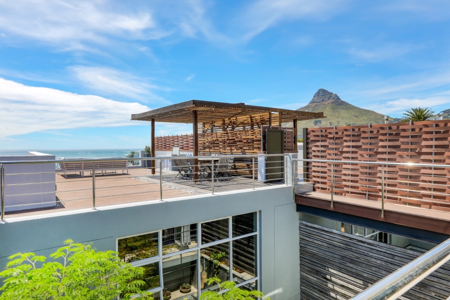 To Let 6 Bedroom Property for Rent in Camps Bay Western Cape
